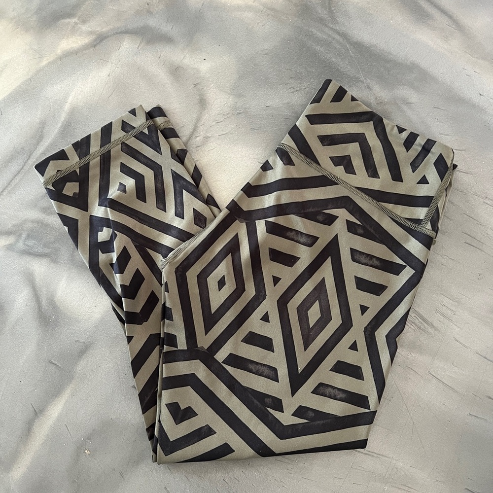 Lululemon Leggings, Geometric Patterned Leggings